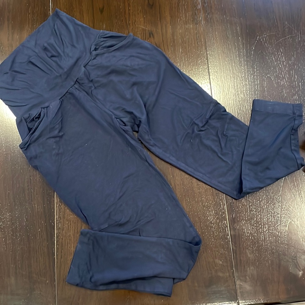 Queen Mum Maternity XS Lot